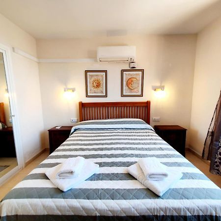 Marina Tower Apartment ฟูเอนฮิโรลา ภายนอก รูปภาพ