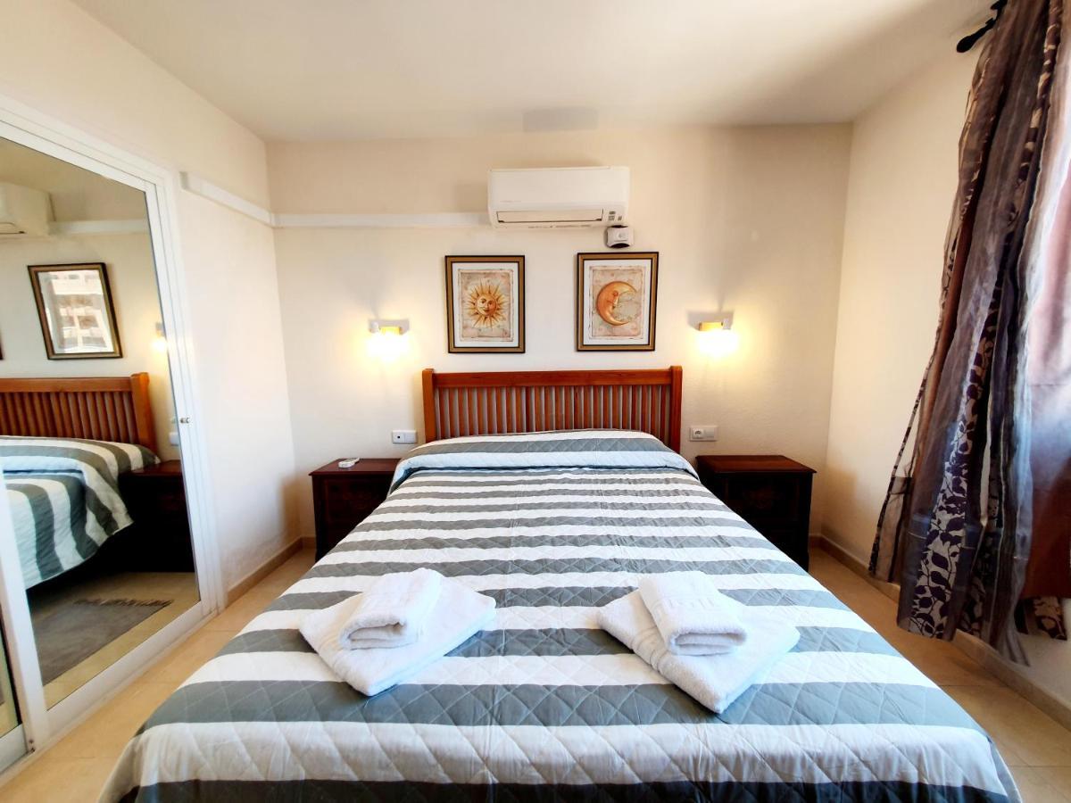 Marina Tower Apartment ฟูเอนฮิโรลา ภายนอก รูปภาพ