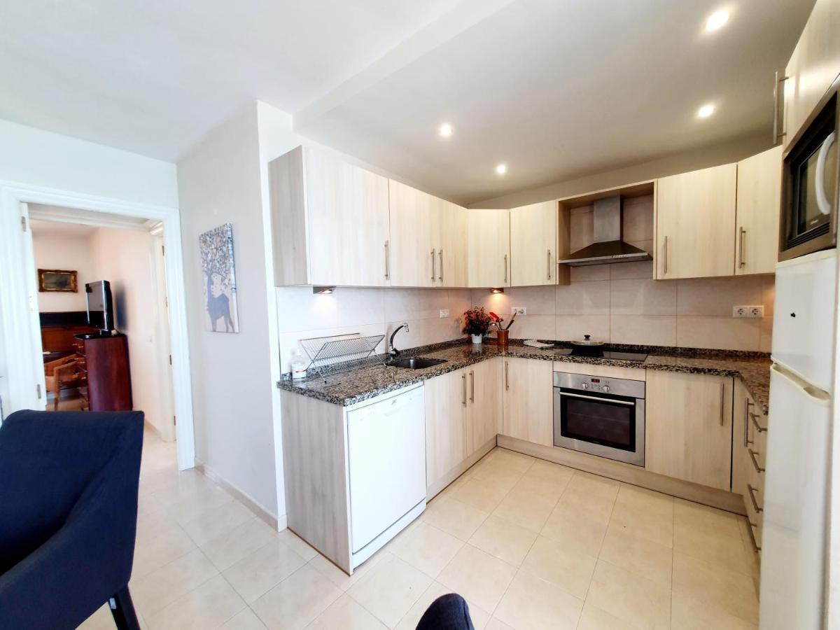 Marina Tower Apartment ฟูเอนฮิโรลา ภายนอก รูปภาพ