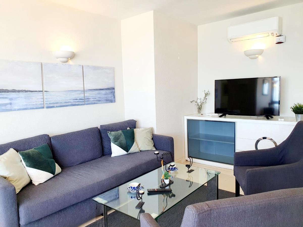Marina Tower Apartment ฟูเอนฮิโรลา ภายนอก รูปภาพ