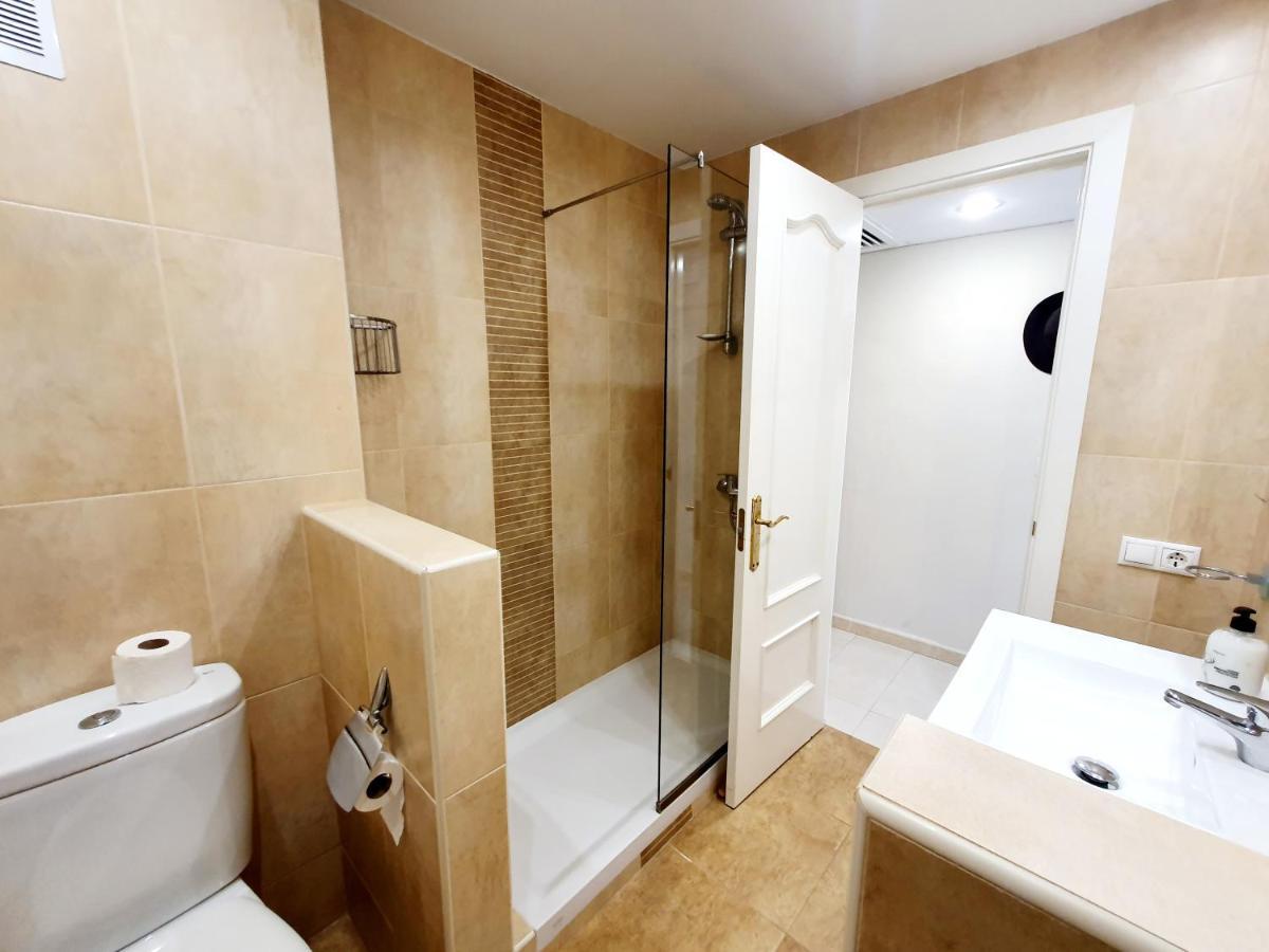 Marina Tower Apartment ฟูเอนฮิโรลา ภายนอก รูปภาพ