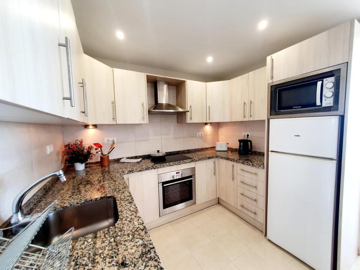 Marina Tower Apartment ฟูเอนฮิโรลา ภายนอก รูปภาพ
