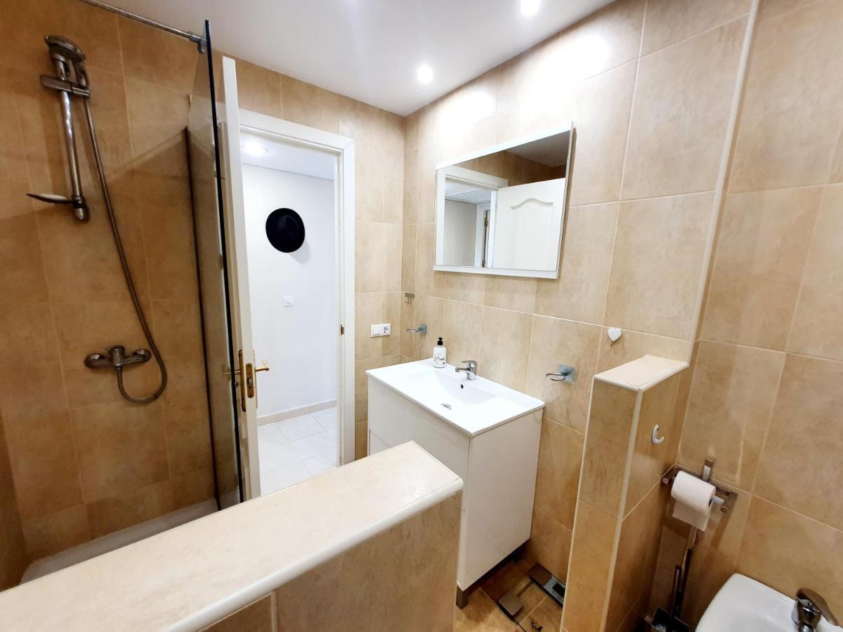 Marina Tower Apartment ฟูเอนฮิโรลา ภายนอก รูปภาพ
