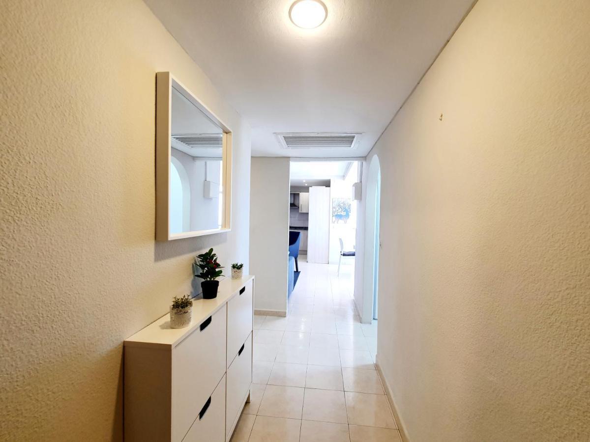 Marina Tower Apartment ฟูเอนฮิโรลา ภายนอก รูปภาพ