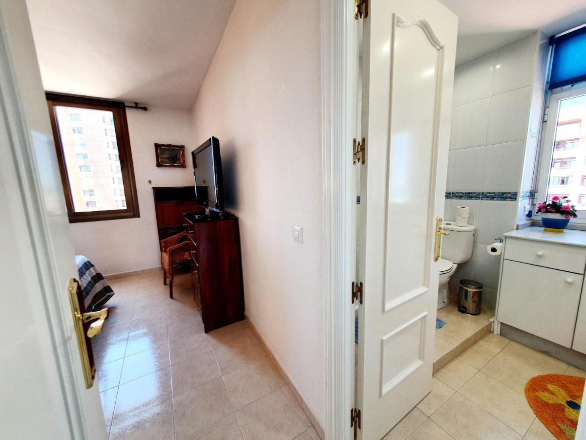 Marina Tower Apartment ฟูเอนฮิโรลา ภายนอก รูปภาพ